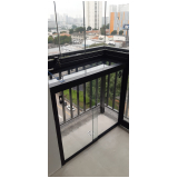 preço de fechamento de varanda com cortina de vidro Favela Jardim Silvina