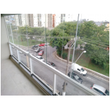 qual o preço de fechamento de varanda de vidro Vila Tibiriçá